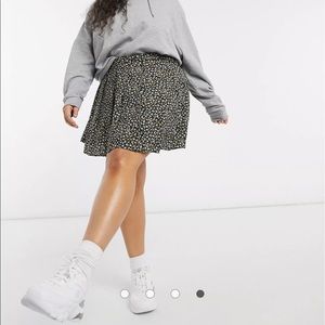 NWT ASOS+ Daisy Street Mini Pleated Floral Skirt